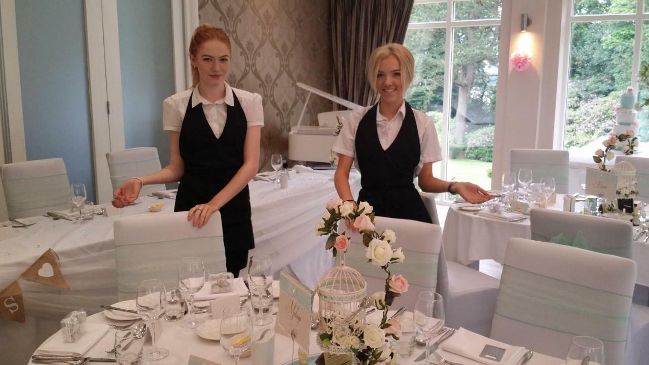 Astley Bank Hotel Darwen Extérieur photo
