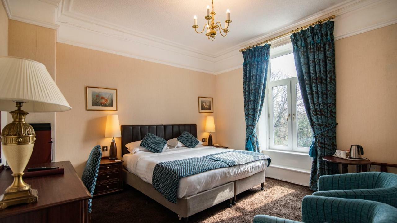 Astley Bank Hotel Darwen Extérieur photo